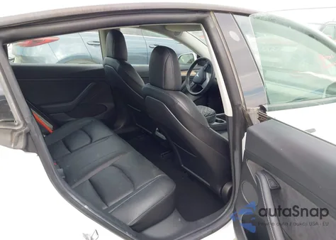 2022 Tesla Model 3 Long Range Dual Motor All-Wheel Drive z USA, uszkodzony, nr VIN 5YJ3E1EB4NF182924